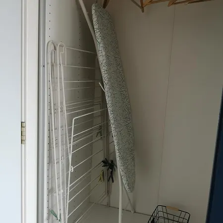 Apartmán Boutique Modern Studio, Free Parking, Wi-fi, Tv, Pool View, Garden, Quiet, Security, 15 Min Walk To The Sea